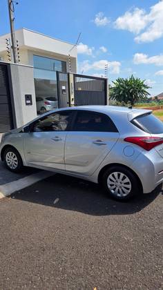 HYUNDAI HB20 1.6 COMFORT PLUS 16V FLEX 4P AUTOMÁTICO